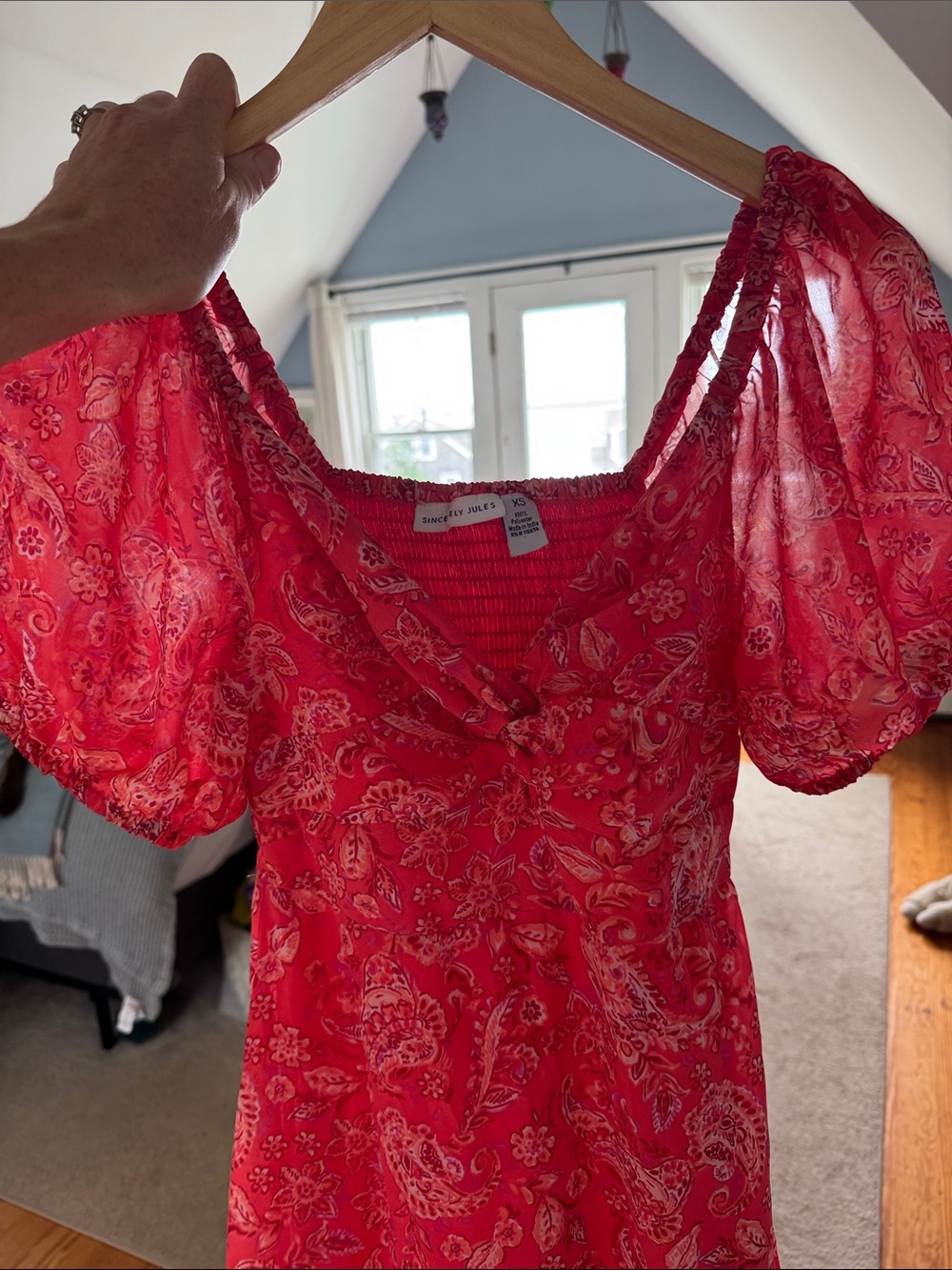 Sincerly Jules Red Paisley Puff-Sleeve V-Neck Tunic
